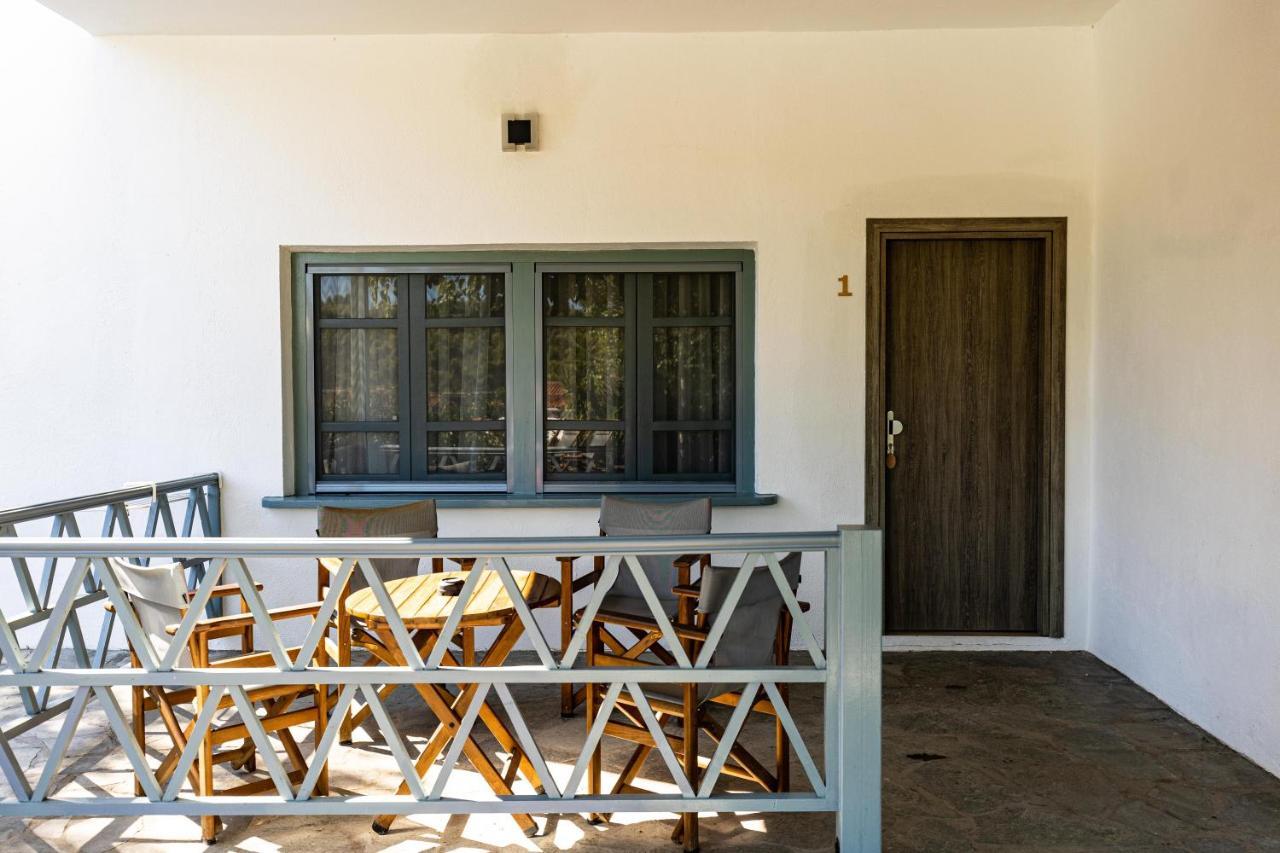 Casa Luxury Suites Paliouri Exterior foto