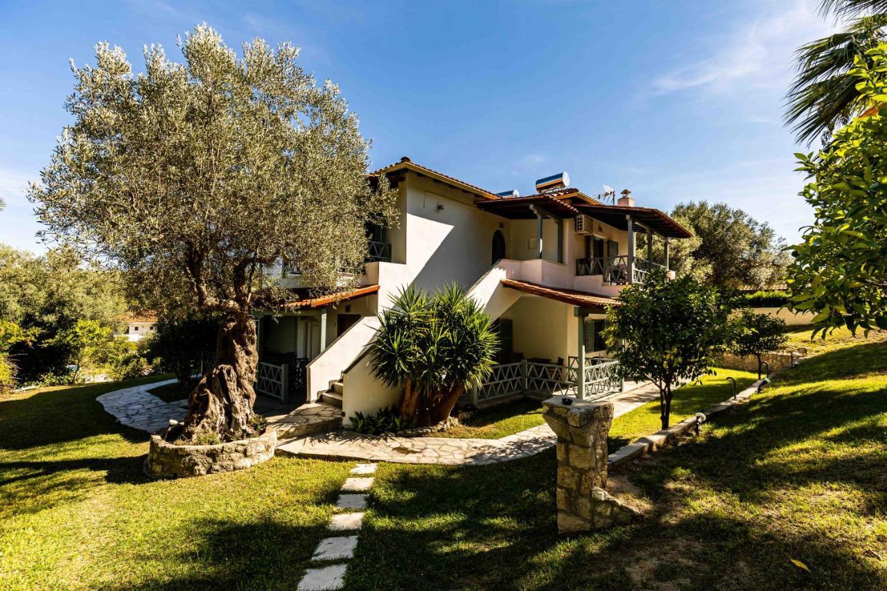 Casa Luxury Suites Paliouri Exterior foto